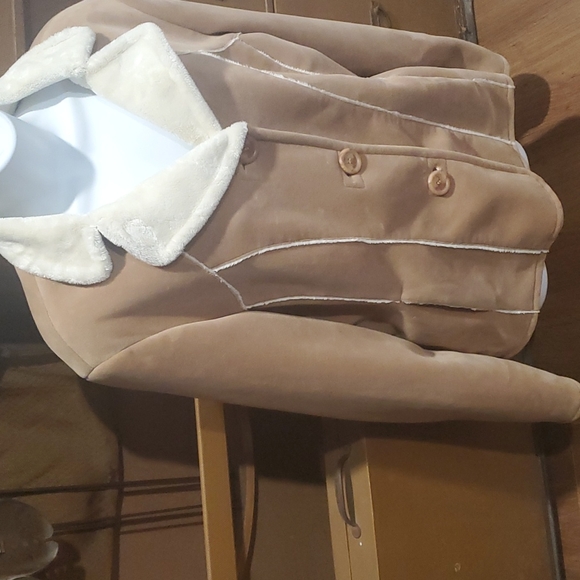 MULBERRY STREET coat.    #4653 - Picture 3 of 8